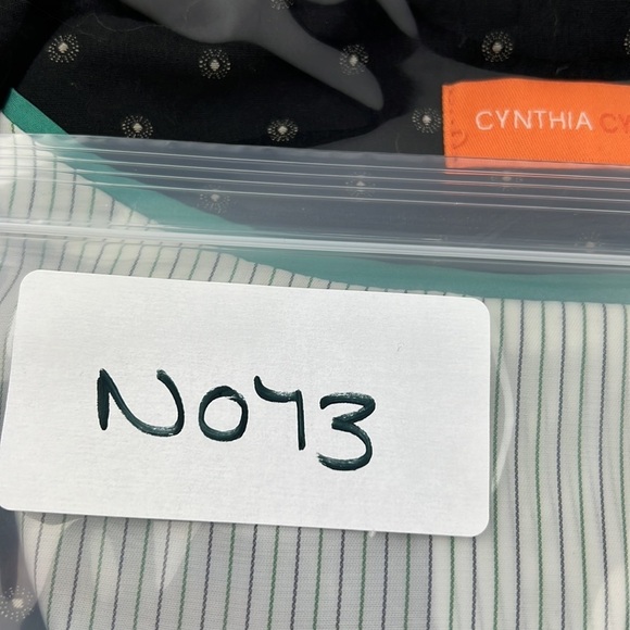 Cynthia Steffe 2  piece retro skirt suit - Picture 15 of 15